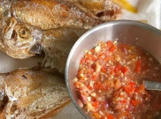 Sambal Rusip, Cocolan Berbahan Dasar Ikan Teri yang Bikin Nagih