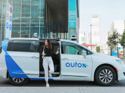 Tiongkok Uji Coba Robot Taxi Tanpa Pengemudi di Jalan Utama