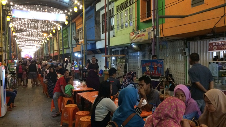 Lorong Basah Night Culinary, Surga Kuliner Wajib Dikunjungi di Palembang