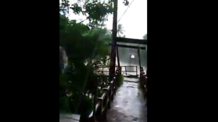 Video Lengkap Detik-Detik Robohnya Jembatan di Bantul