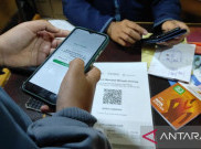 Luhut Perpanjang Sosialisasi Beli Minyak Goreng Pakai PeduliLindungi