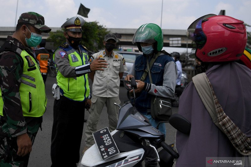 Penyekatan pemudik di Banten. (Foto: Antara)