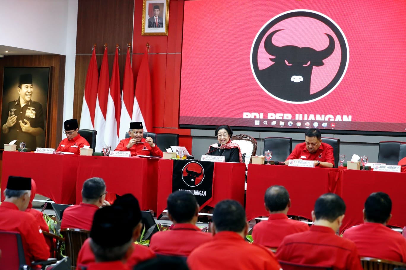Titah Megawati ke Kader PDIP: Turun ke Bawah Layani Rakyat