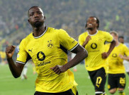 Konstantinos Karetsas Tumbang Dilarikan ke RS Saat Dortmund Menang 3-2 Villareal