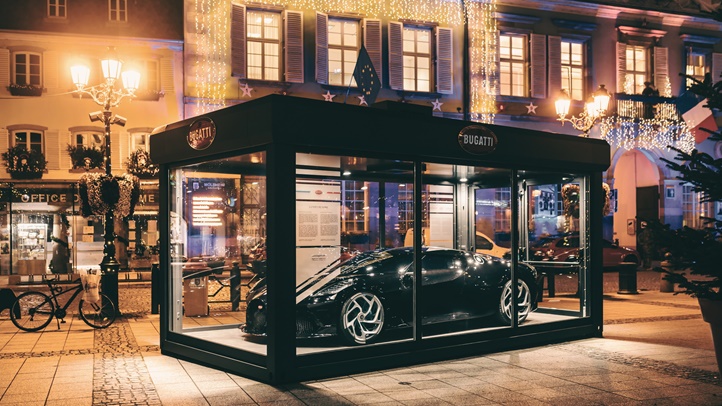 Bugatti La Voiture Noire, Dekorasi Natal Termahal