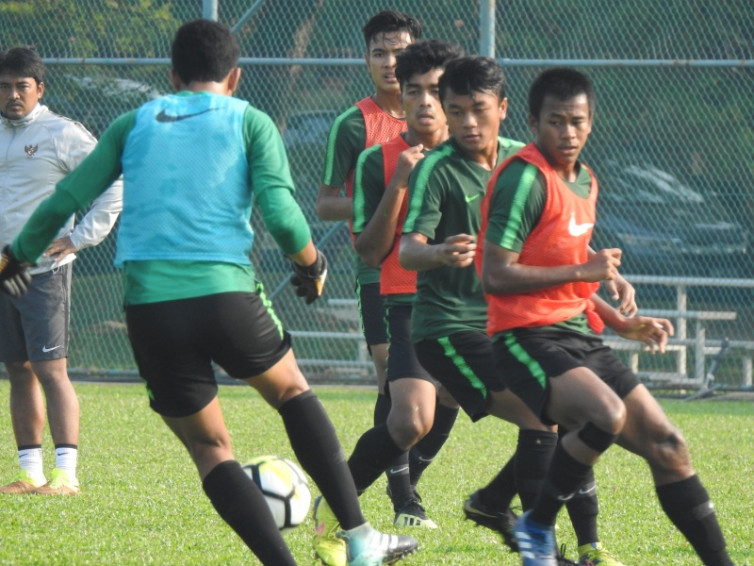 Timnas u-16 latihan
