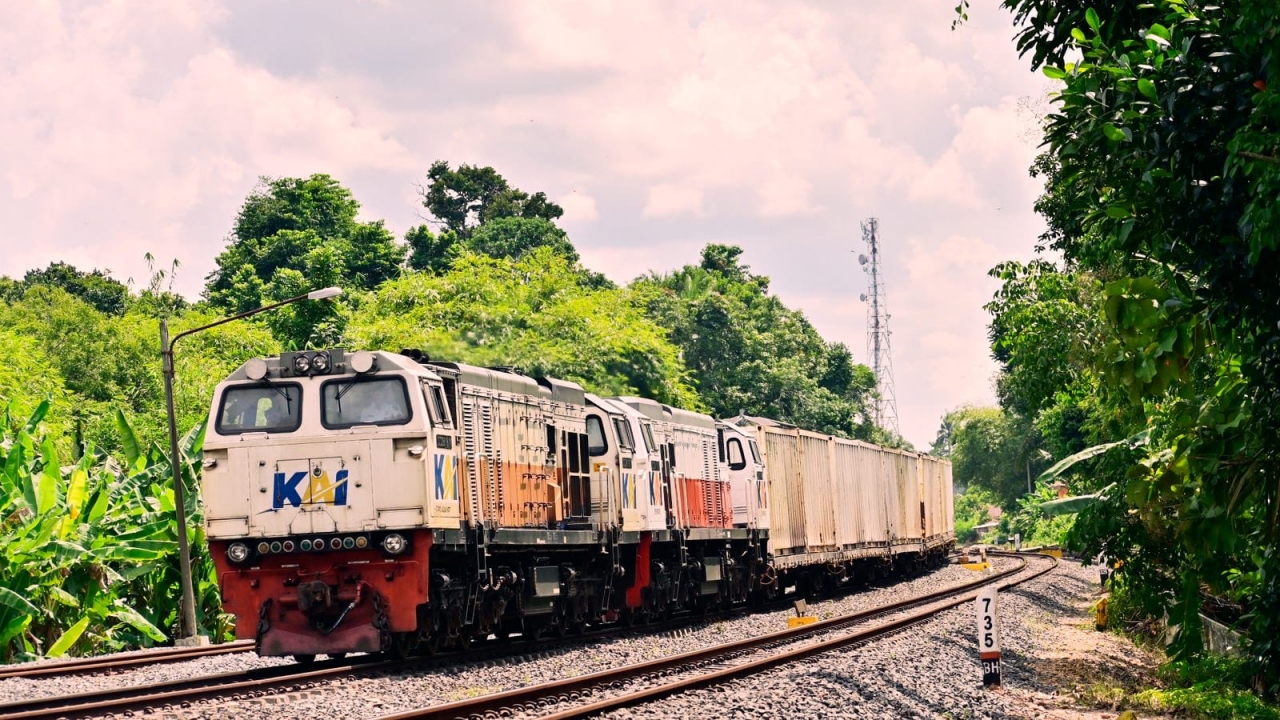 KAI Daur Ulang 2.997,99 Ton Limbah, Material Kereta Pensiun Kembali Masuk Industri