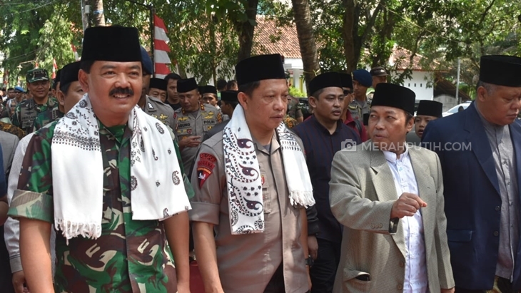 Panglima TNI Marsekal Hadi Tjahjanto dan Kapolri Jenderal Tito Karnavian