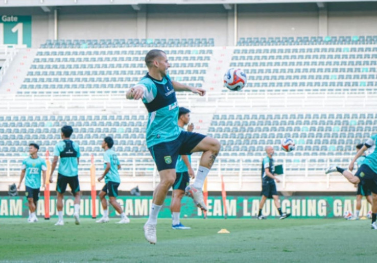 Jadwal Siaran Langsung dan Live Streaming Persebaya Vs PSIM di Super League 2025/2026