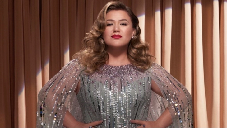 Kelly Clarkson Rilis Lagu Natal Bertema Perpisahan