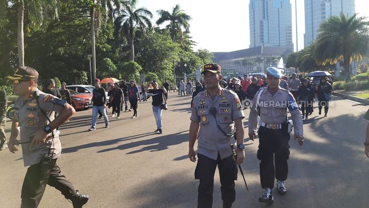 Dewi Tanjung Cs Sesumbar Bakal Duduki Balai Kota DKI