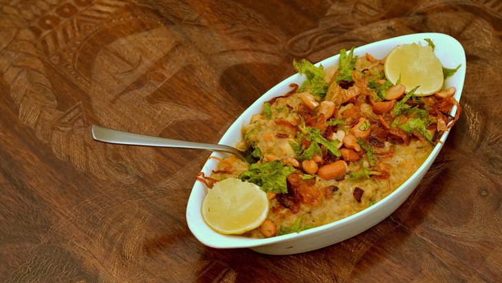 Bubur Ayam Nyalindung Jadi Favorit Pelancong Mancanegara