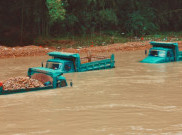Tips Berkendara Aman saat Banjir