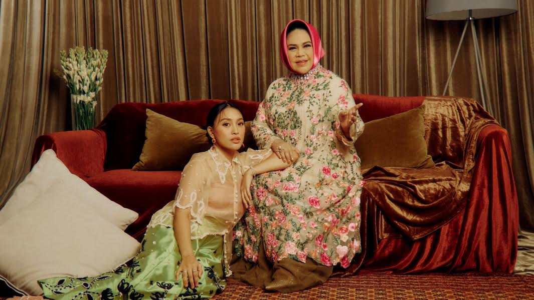 Lirik Lengkap Lagu 'THR (Tradisi Hari Raya)' yang Dinyanyikan Oleh Hetty Koes Endang dan Sang Putri