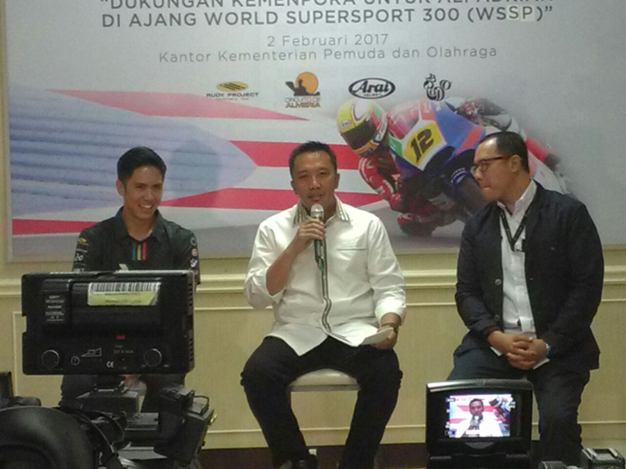 Menpora Dukung Ali Adrian di World Supersport 300