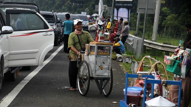 Ketika Macet Malah Jadi Wisata Alam di Negeri Aing