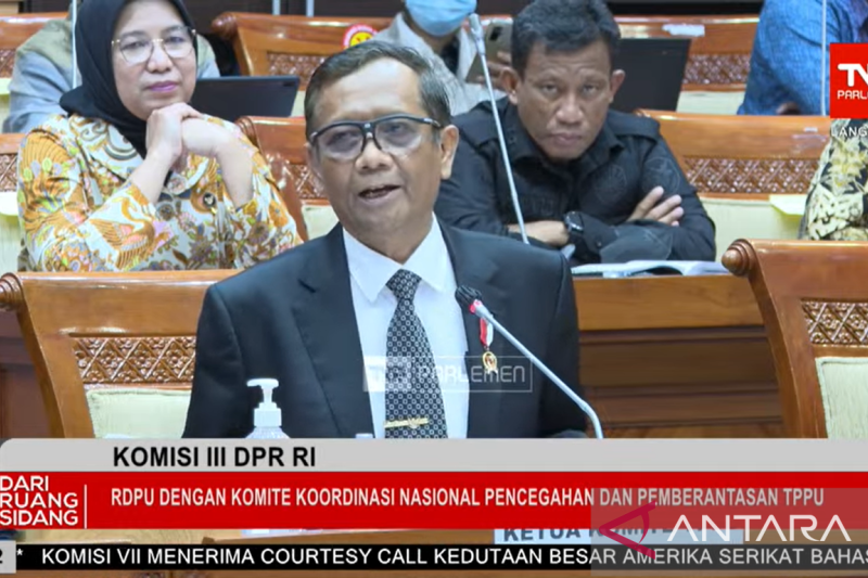 Mahfud MD Minta Sekretaris MA Diperiksa atas Dugaan Pencucian Uang