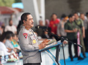 Bonus 10 Paket Umrah untuk Penggali Kubur dari Wakapolri