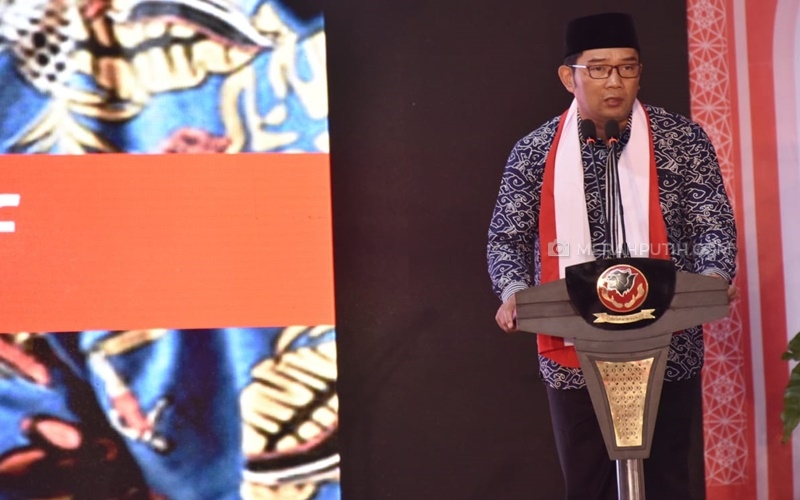 Pantun 'Damai' Gubernur Ridwan Kamil untuk Kapolri Tito Karnavian