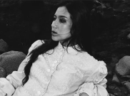 Danilla Hadirkan 'Pertunjukan Terakhir' dengan Emosi yang Lembut dan Mendalam