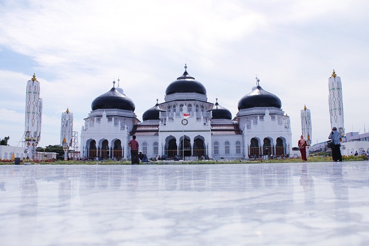 Masjid Baiturrohman Banda Aceh. (Foto: Pixabay/ZULMAHDI)