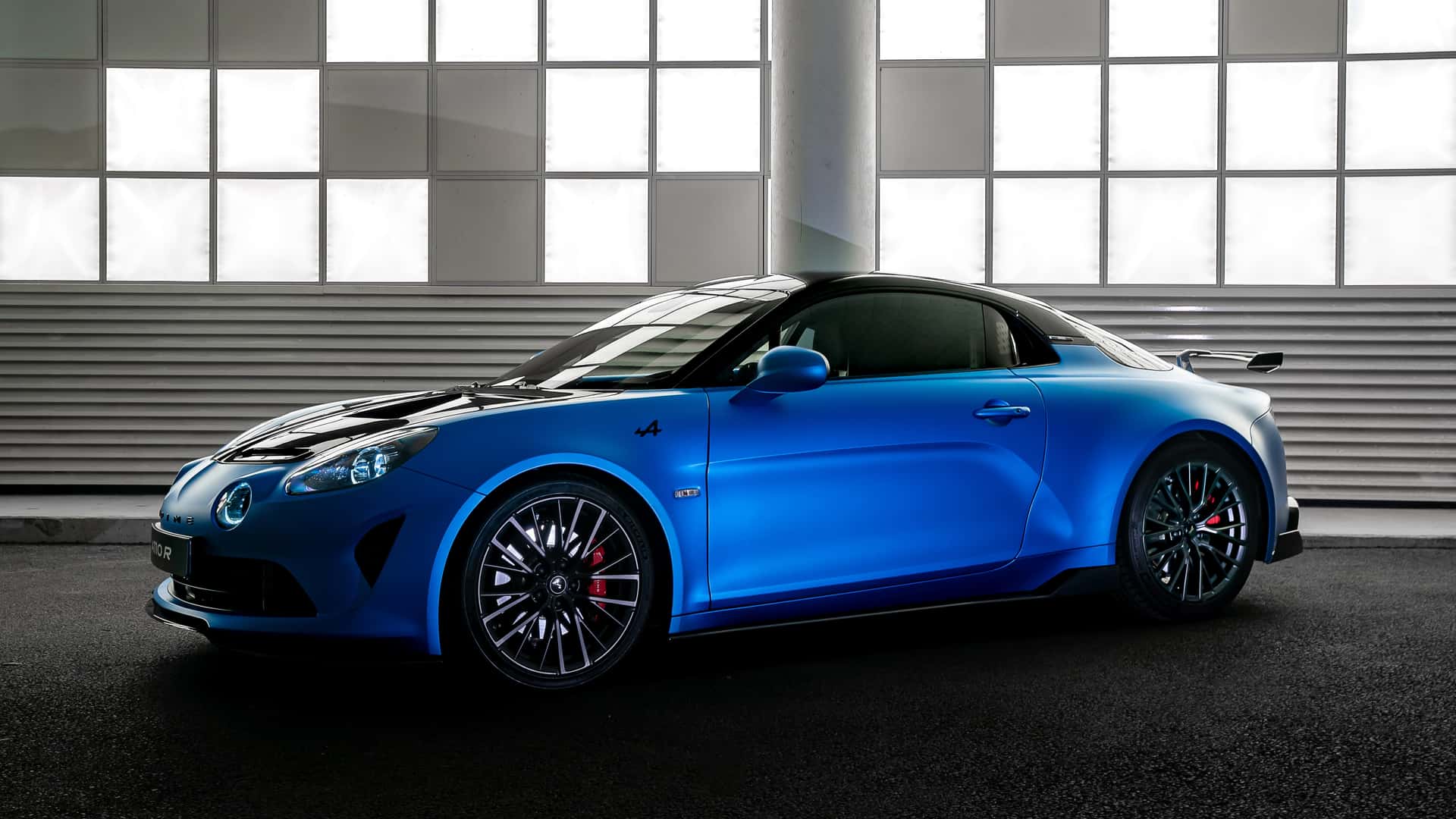 Alpine Berhasil Jual Lebih dari 4.000 Mobil Sport pada 2023