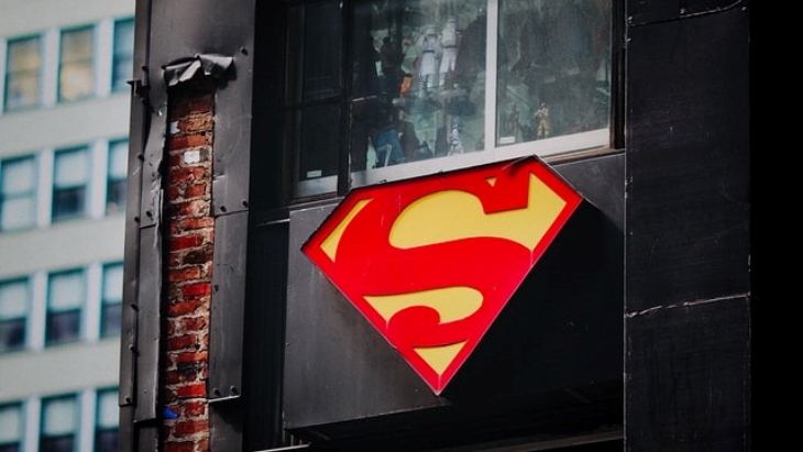 Black Superman direncanakan tayang serial terbatas di platform HBO Max. (Foto: Unsplash/Jon Tyson)
