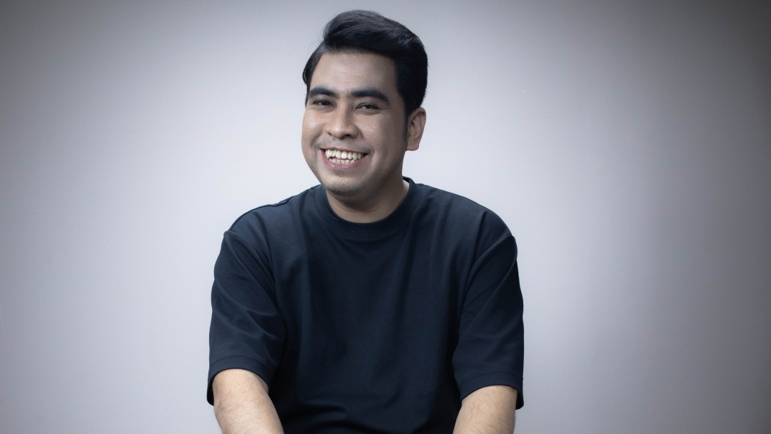 Rio Adiwardhana Luncurkan Versi Akustik dari 'Pantaskah'
