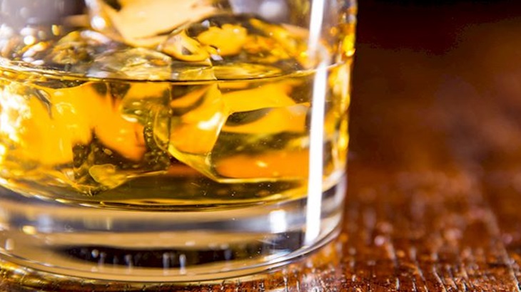 Campurkan Whisky Anda dengan Air, Rasakan Perbedaannya