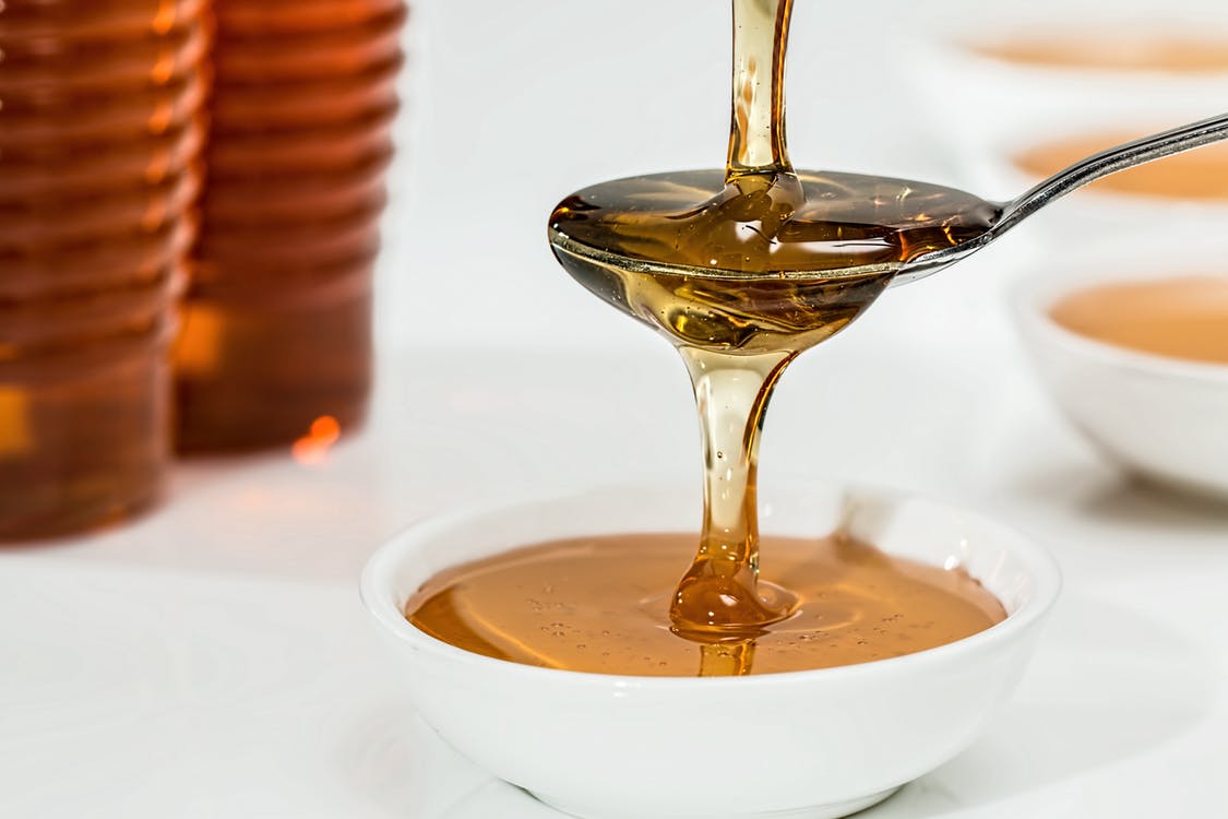Madu bisa melancarkan pencernaan (Foto: pexels/pixabay)