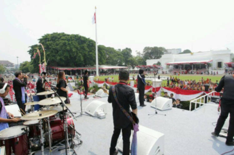 Meski Bahu Cedera, Ari Lasso Tetap Semangat Tampil di Depan Jokowi 