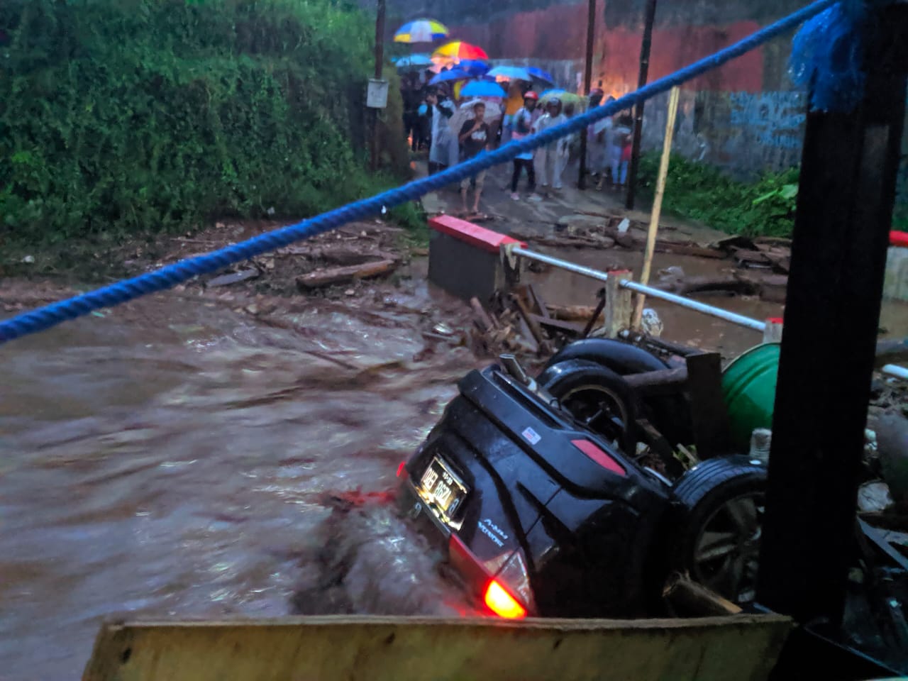 Banjir Bandang Terjang Sukabumi, Dua Warga Dilaporkan Hilang