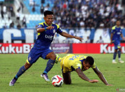 Sempat Unggul dengan Jumlah Pemain Lebih Banyak, Pelatih Arema FC Sesalkan Kekalahan dari Persib
