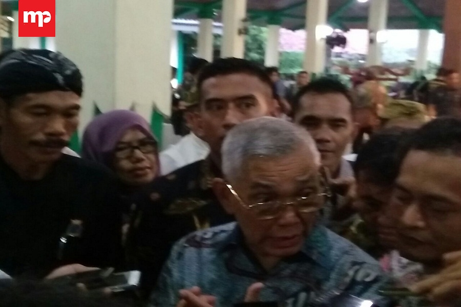Try Sutrisno: Amandemen UUD 1945 Produk Segelintir Orang