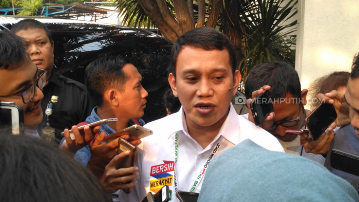 Soal Kenaikan BBM Jokowi Disebut Plin-Plan, TKN KIK: Presiden Inilah Yang Gak Grasa-Grusu