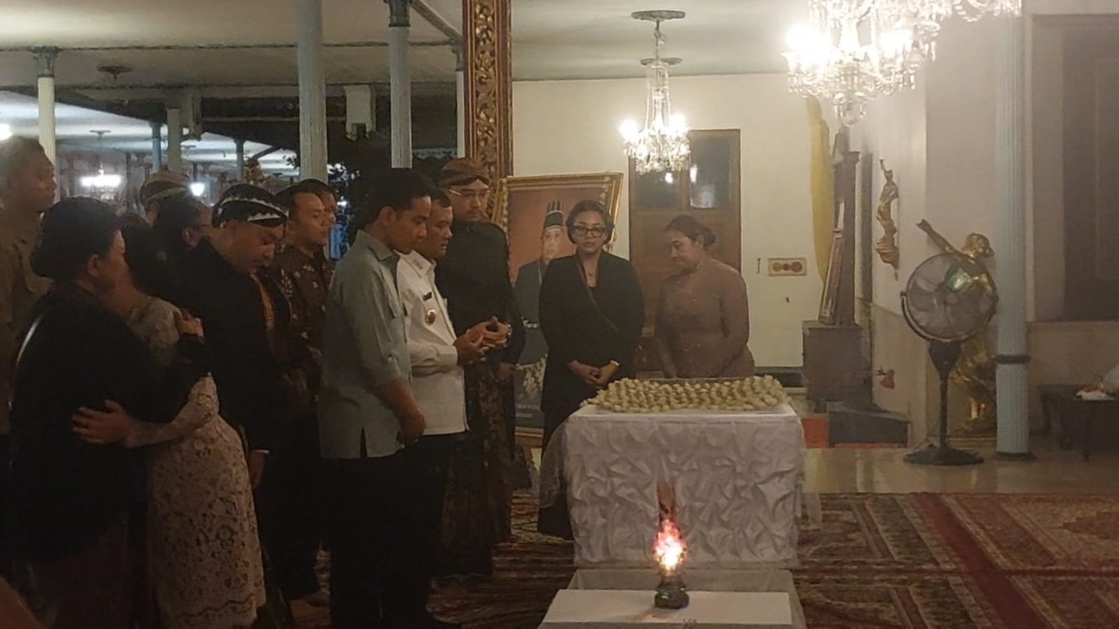Wapres Gibran Melayat PB XIII, Ditemani Gubernur dan Kapolda Jateng