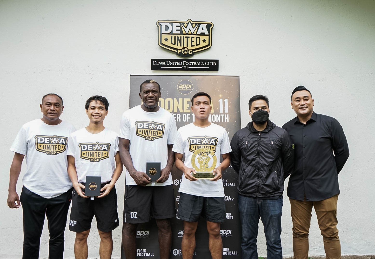 Tiga Pemain Dewa United FC Terima Penghargaan dari APPI
