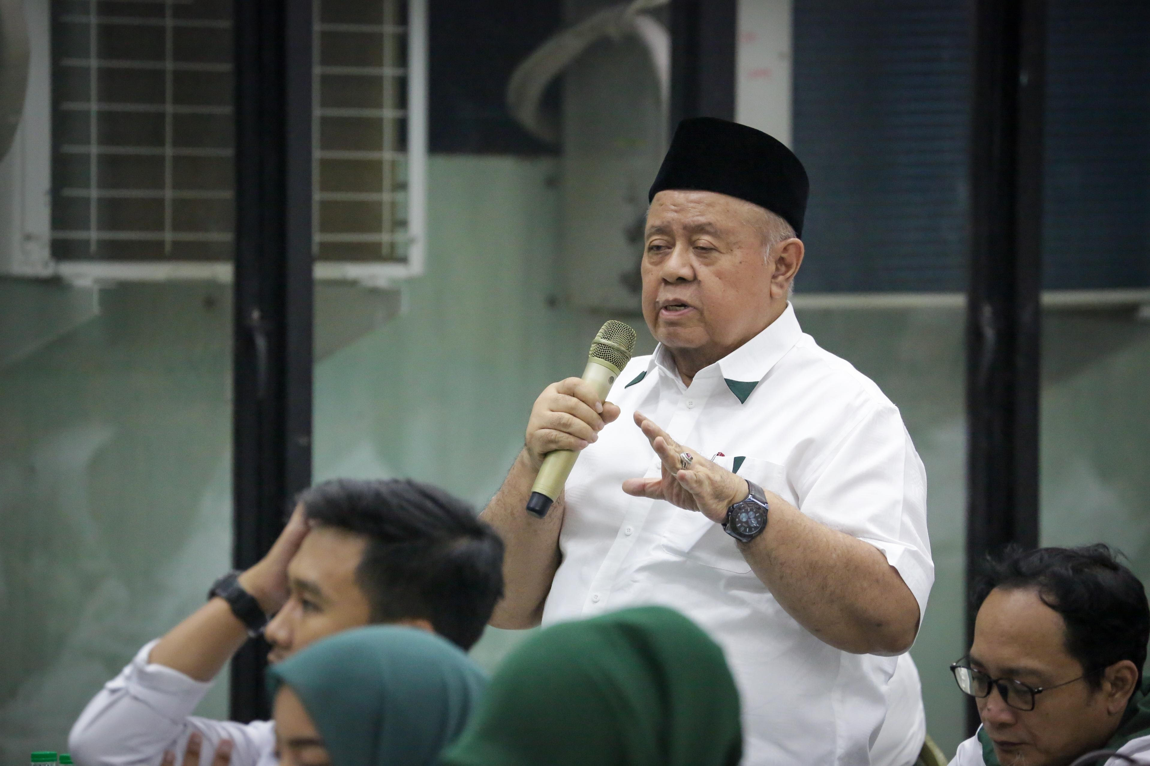 Anggota DPR Sedih dan Prihatin Siswa SD Dihukum karena Nunggak SPP