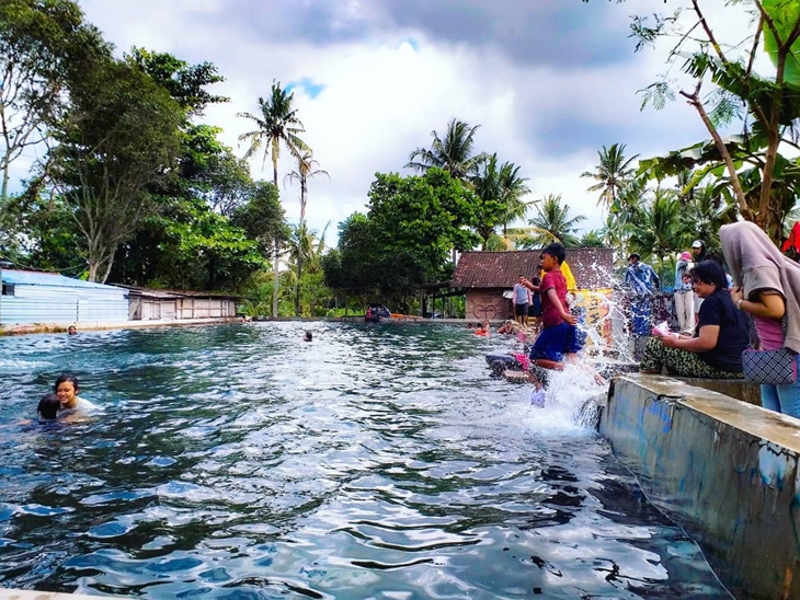 Padusan tradisi unik jelang Ramadan di Jawa. (Foto: Pixabay/instagram.com/dhaneeeeee)