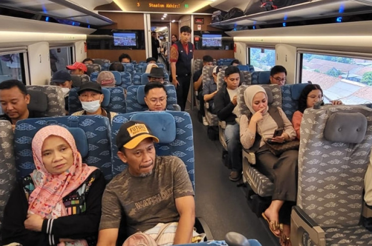 KCIC Tambah Perjalanan Kereta Cepat Whoosh Jadi 28 Jadwal Per Hari