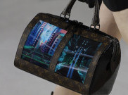 Canggih! Louis Vuitton Merilis Tas dengan Layar OLED dan Fiber Optic-Infused