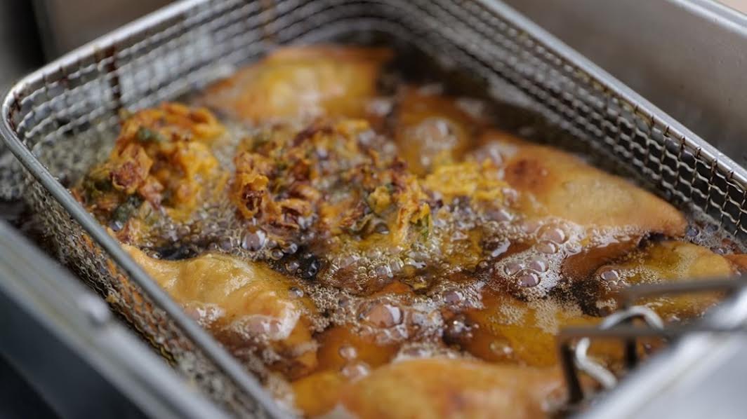 Jenis Makanan yang Harus Dihindari Saat Batuk