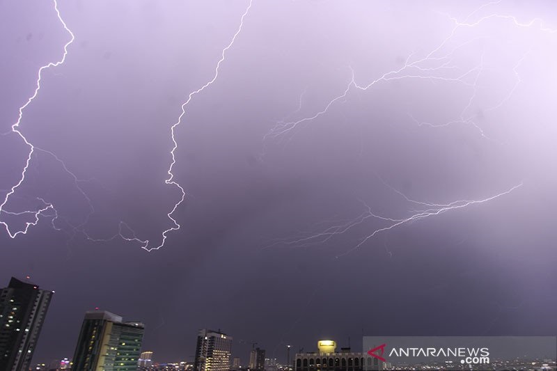 Jakarta Diprediksi Hujan Sepanjang Hari