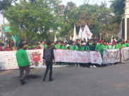 Mahasiswa Solo Desak Presiden Prabowo Rasakan Keresahan Warga, Jangan Bikin Kebijakan Merugikan