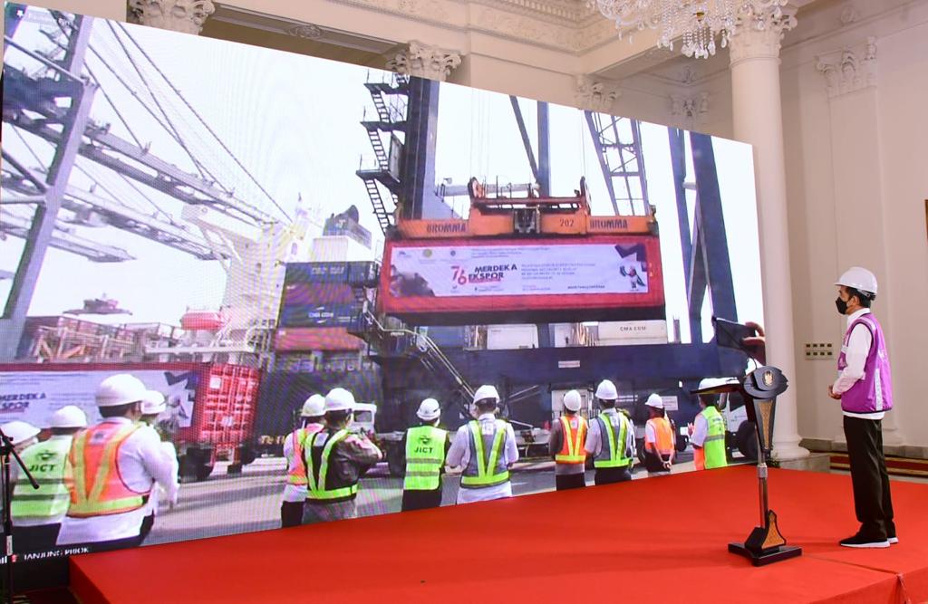 Dalam 15 Bulan Terakhir, Neraca Perdagangan Selalu Surplus