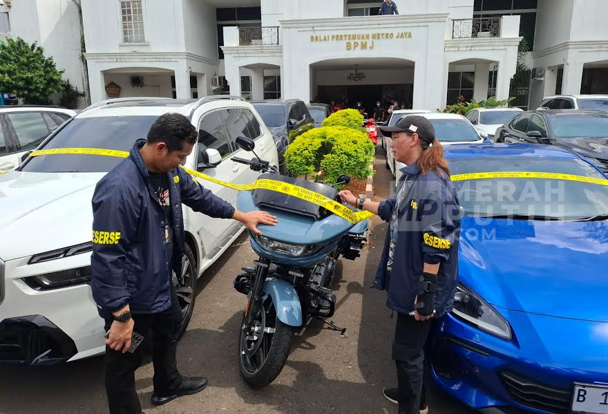 Menilik Barang Bukti Sindikat Judi Online Pegawai Kemenkomdigi
