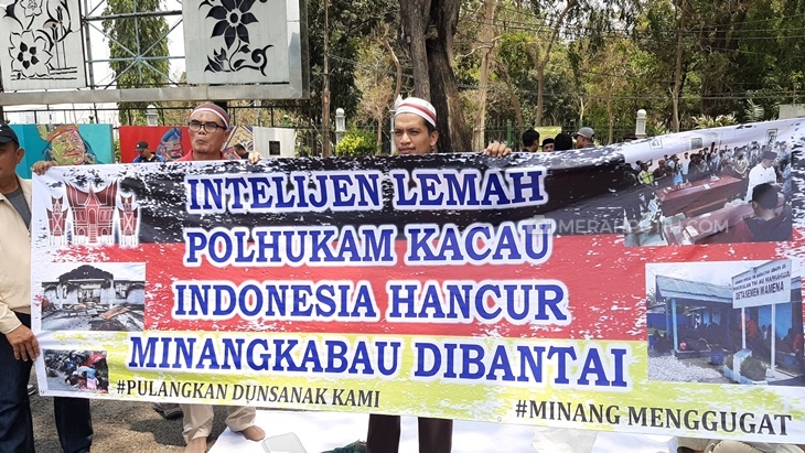 Buntut Tragedi Wamena, Warga Minang Tuntut Jokowi Copot BG & Wiranto