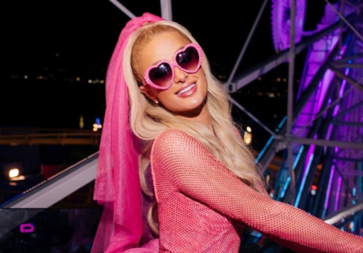 Paris Hilton Gelar Pesta Tahun Baru Virtual di Metaverse