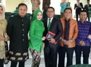 Serunya Arumi Bachsin dan Ridwan Kamil di Pesta Pernikahan Kahiyang-Bobby