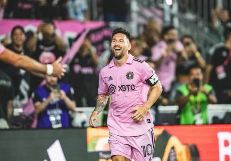 Lionel Messi Dedikasikan Gol Indah ke Gawang Philadelphia Union untuk Mendiang Sang Ayah